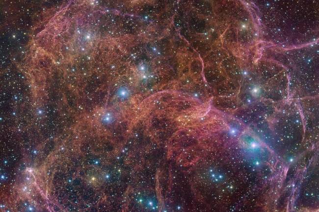 ESO Captura o Fantasma de Estrela Gigante