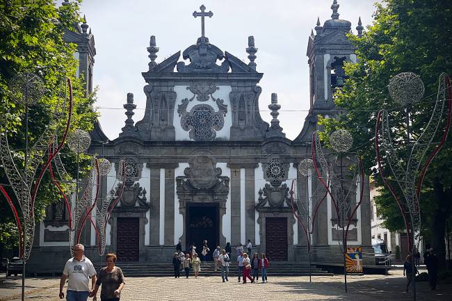 O Senhor de Matosinhos: Entre a Fé e a Lenda
