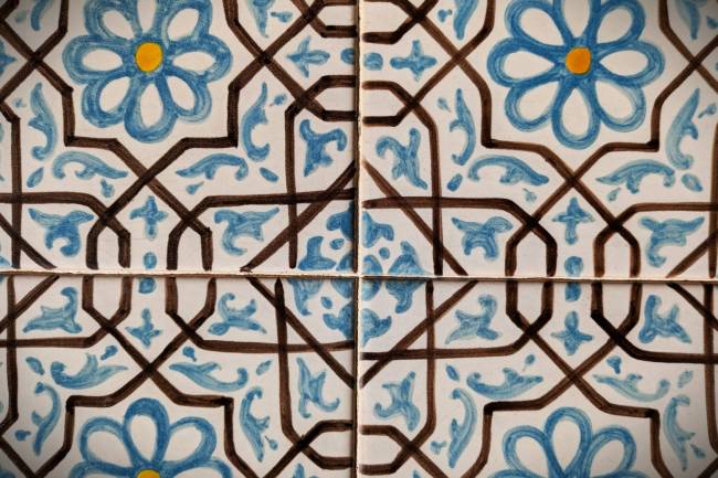 Entre a Crise e a Esperança: O Desafio de Reinventar a Humanidade