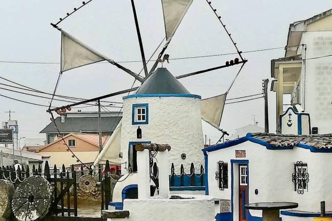 O Encanto das Aldeias em Miniatura: Pequenos Mundos, Grandes Memórias