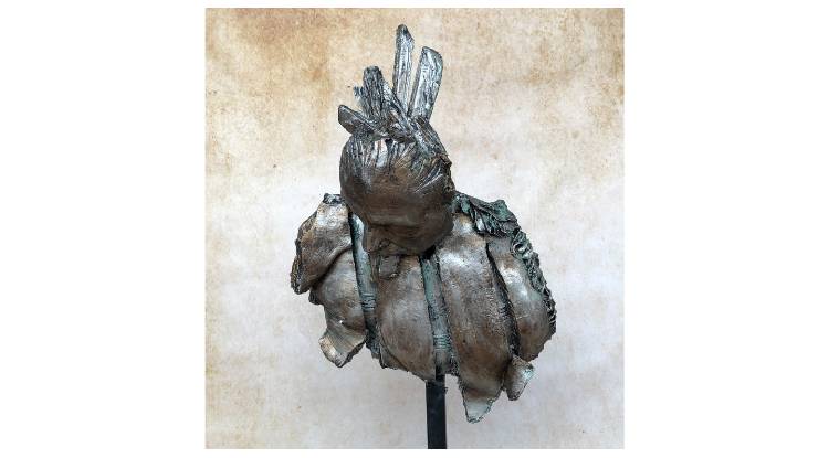 Escultura da exposição Caminhos do Combatente - Gritos de Permeio