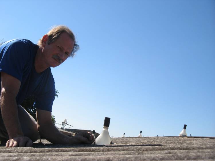 O homem que inventou luz engarrafada