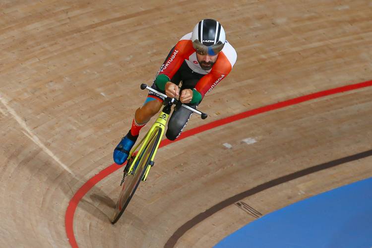 Telmo Pinão conquista primeiro diploma paralímpico