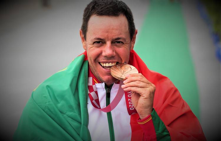 Norberto Mourão Conquista Medalha de Bronze